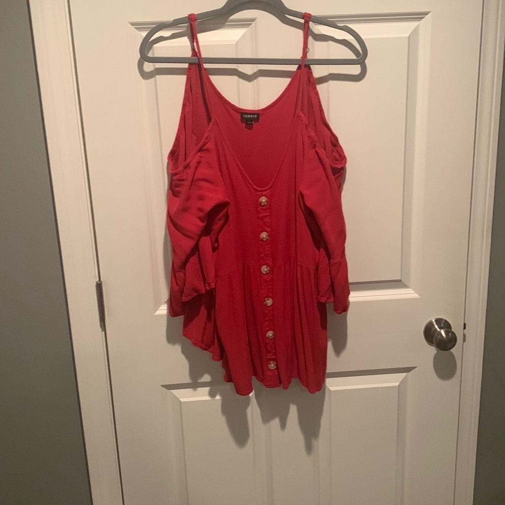 Torrid Cold shoulder top. 3 plus size